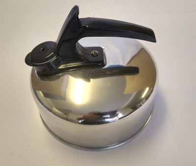 Aluminium Whistling Kettle 2 Litre