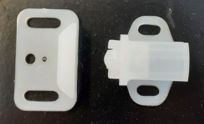 Roller Catch Small
