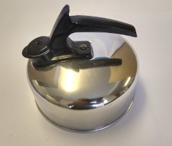 Aluminium Whistling Kettle 2 Litre