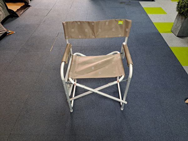 Via Mondo Chair with flip up table