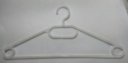 Set of 10 Plastic  Clothes Hangers